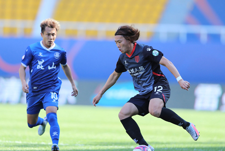 武汉主场战平富德，领跑积分榜继续的简单介绍