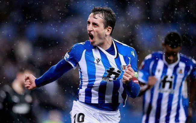 荷兰鏖战挪威,奥亚尔萨瓦尔高光表现 荷兰鏖战挪威,奥亚尔萨瓦尔高光表现