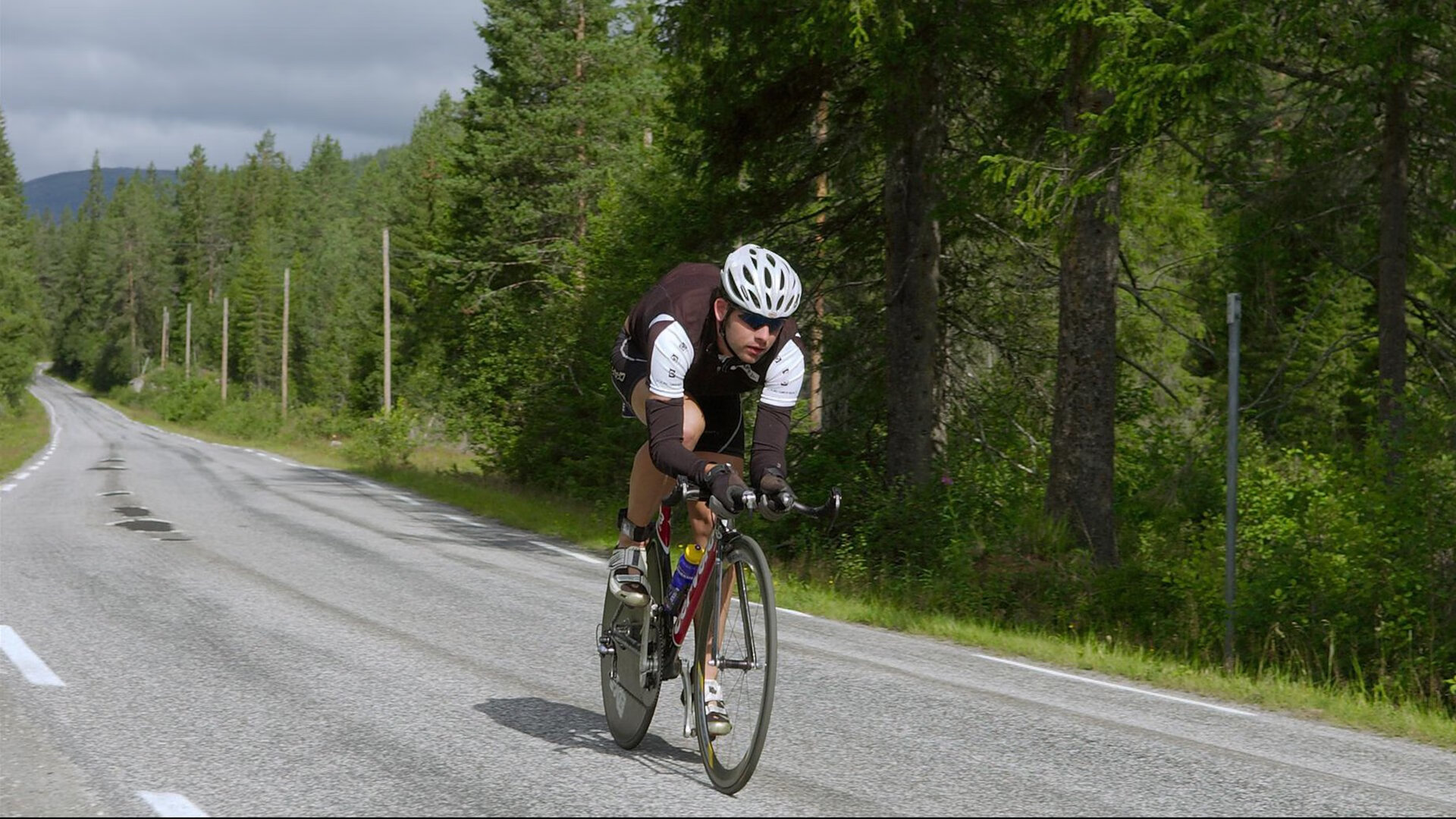 改写历史的一击!保罗冷血三分绝杀,活塞唯一冠军之夜轻取北京队