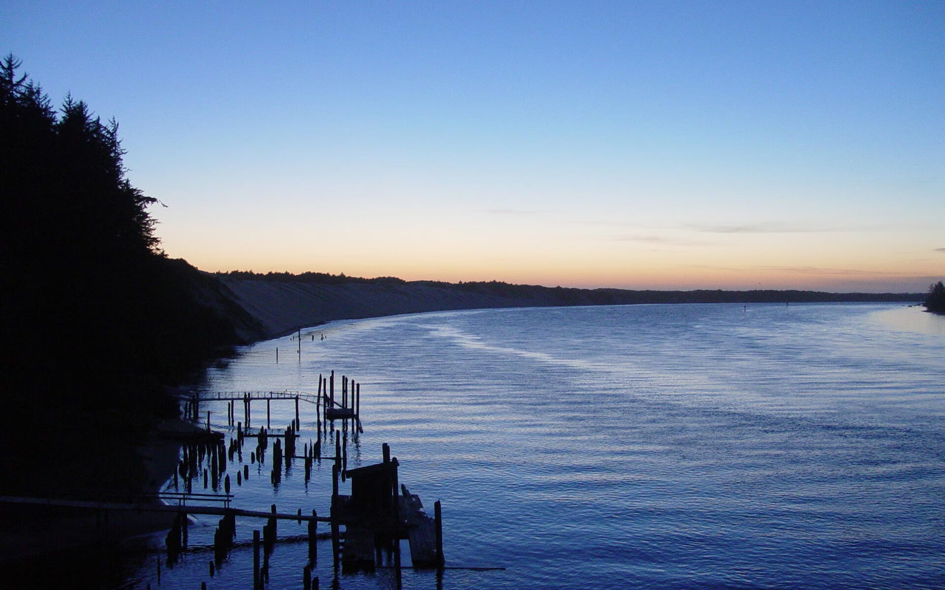 雷火电竞中国-钢铁绞索下的得分手术刀，上海如何锁死深圳，字母哥又如何让缜密计划失效？