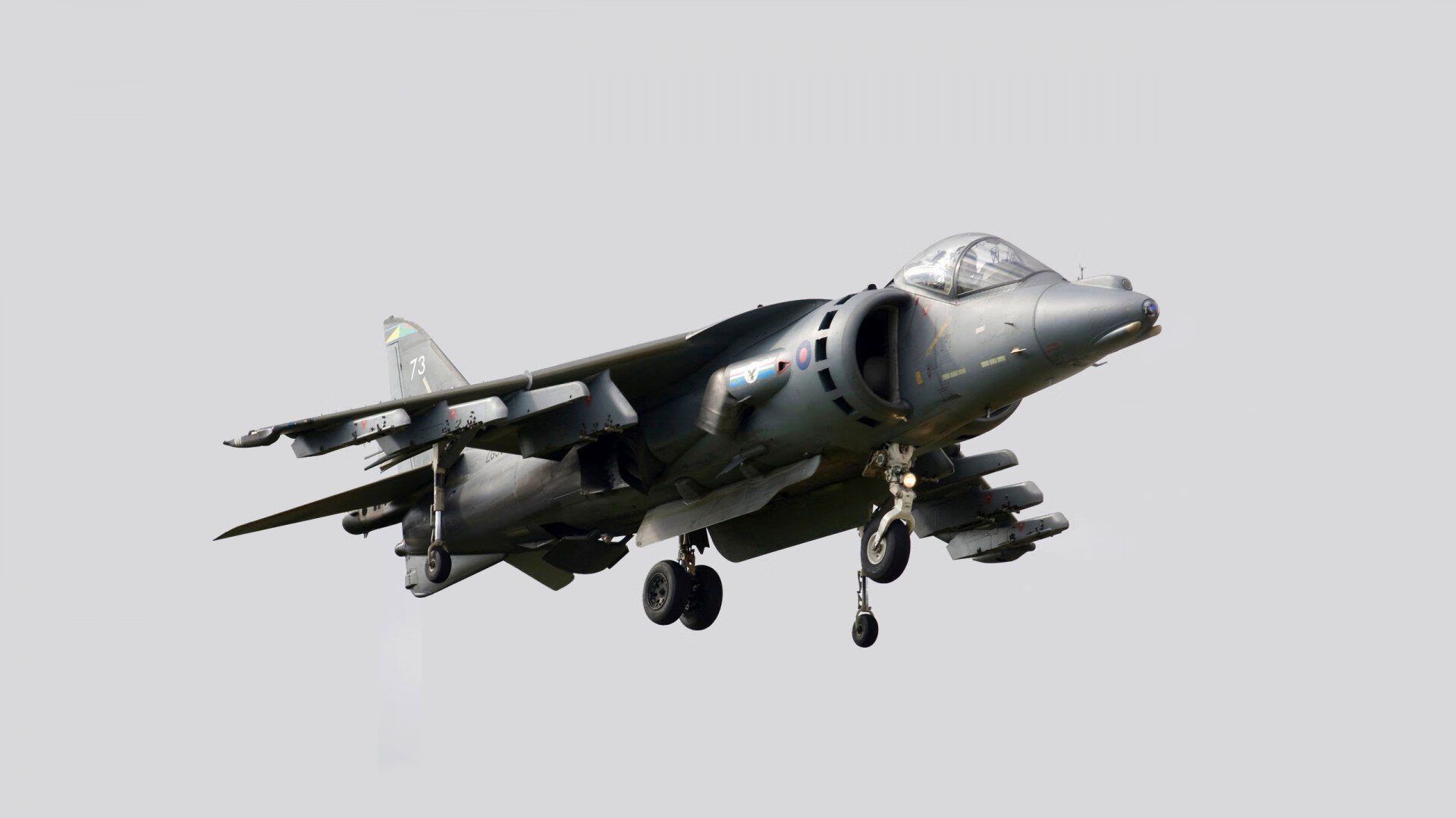 乔治轰下40+三双统治攻防!马刺跨联盟大战力克十冠王广东