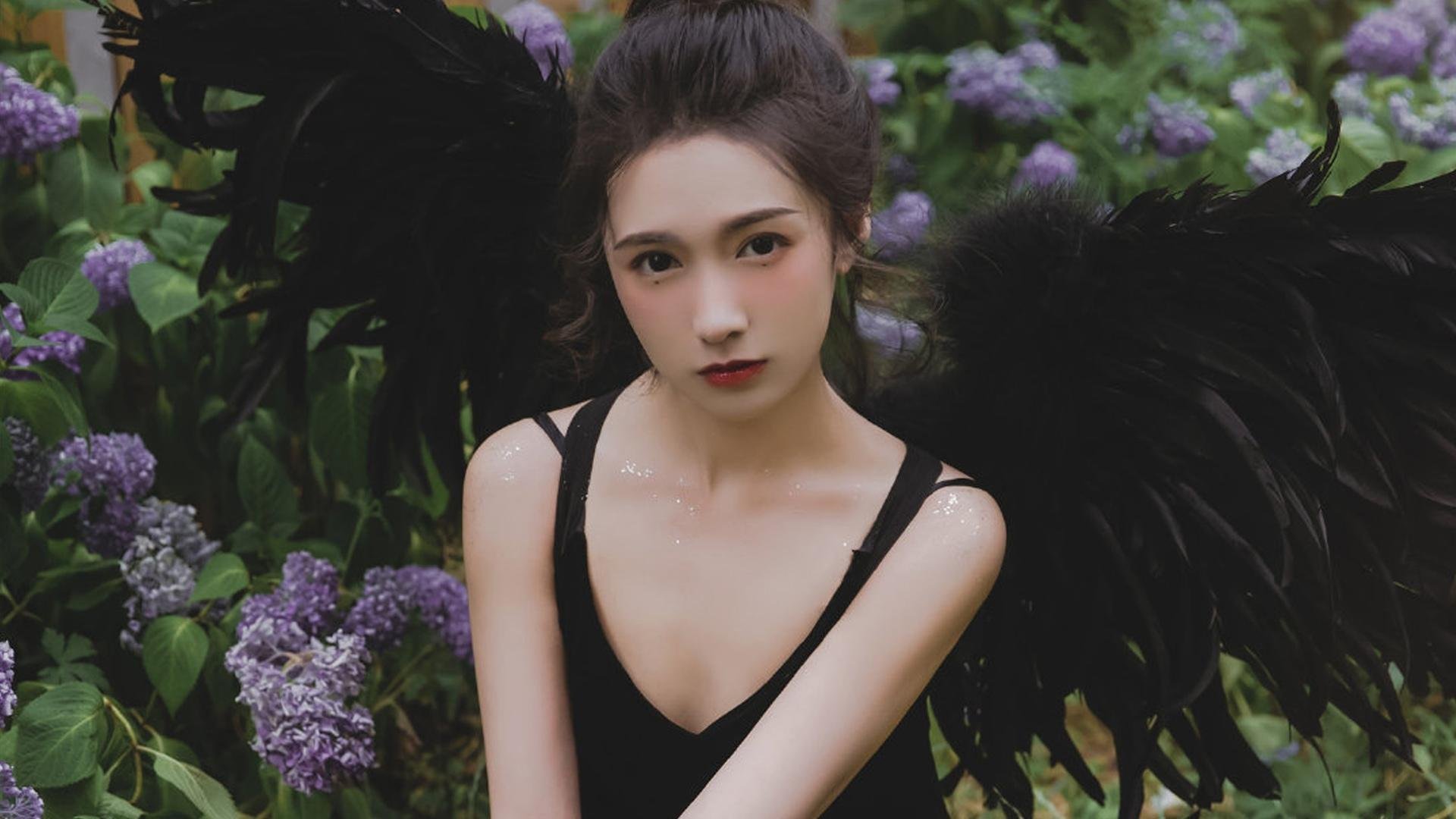 双面篮球，当森林狼的团队齿轮咬碎公牛，米切尔的个人火焰在世界杯点燃